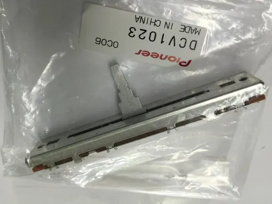 Crossfader DCV1023